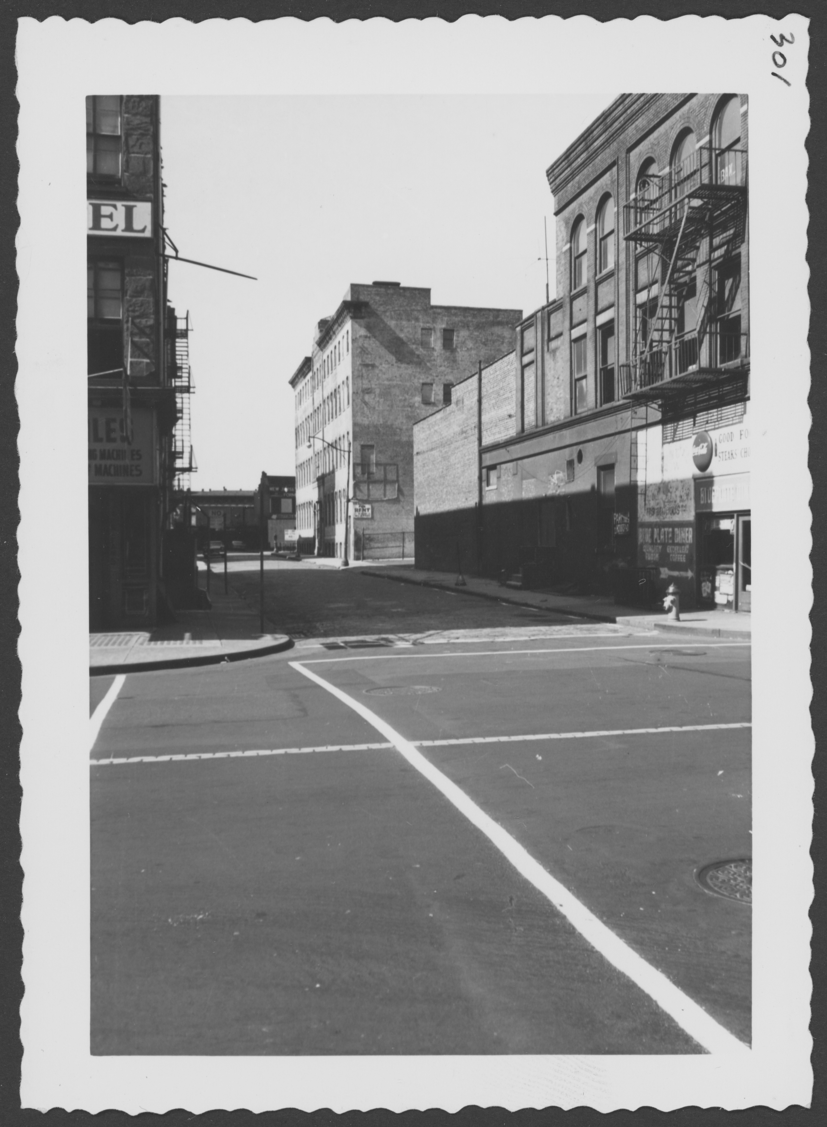 Lawrence St looking N from Market St